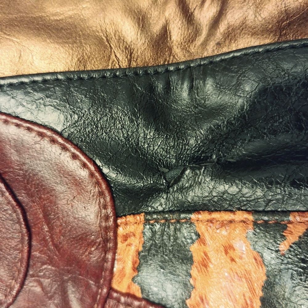 Handbag - Picture 3 of 6